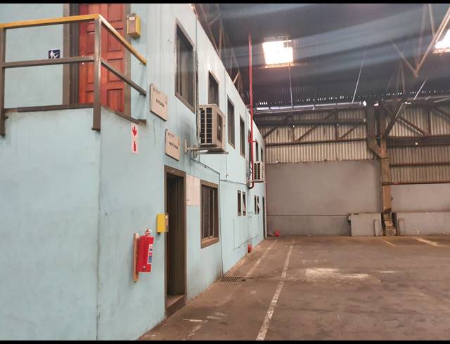 7,396M² WAREHOUSE TO LET IN ISANDO